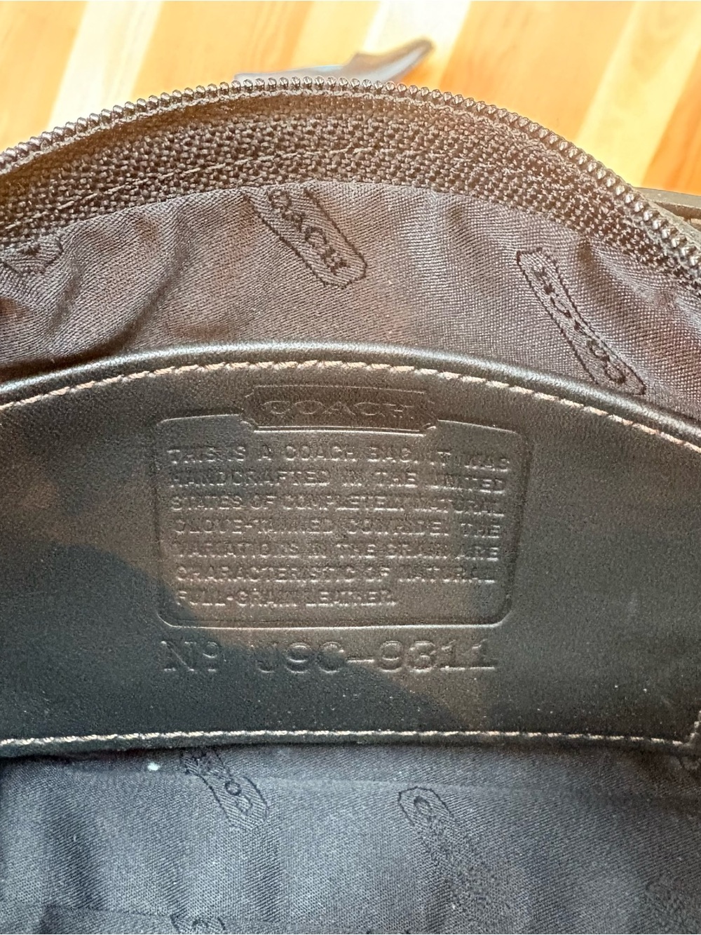 Vintage Coach Mini Bleeker Demi Bag - Picture 3 of 4